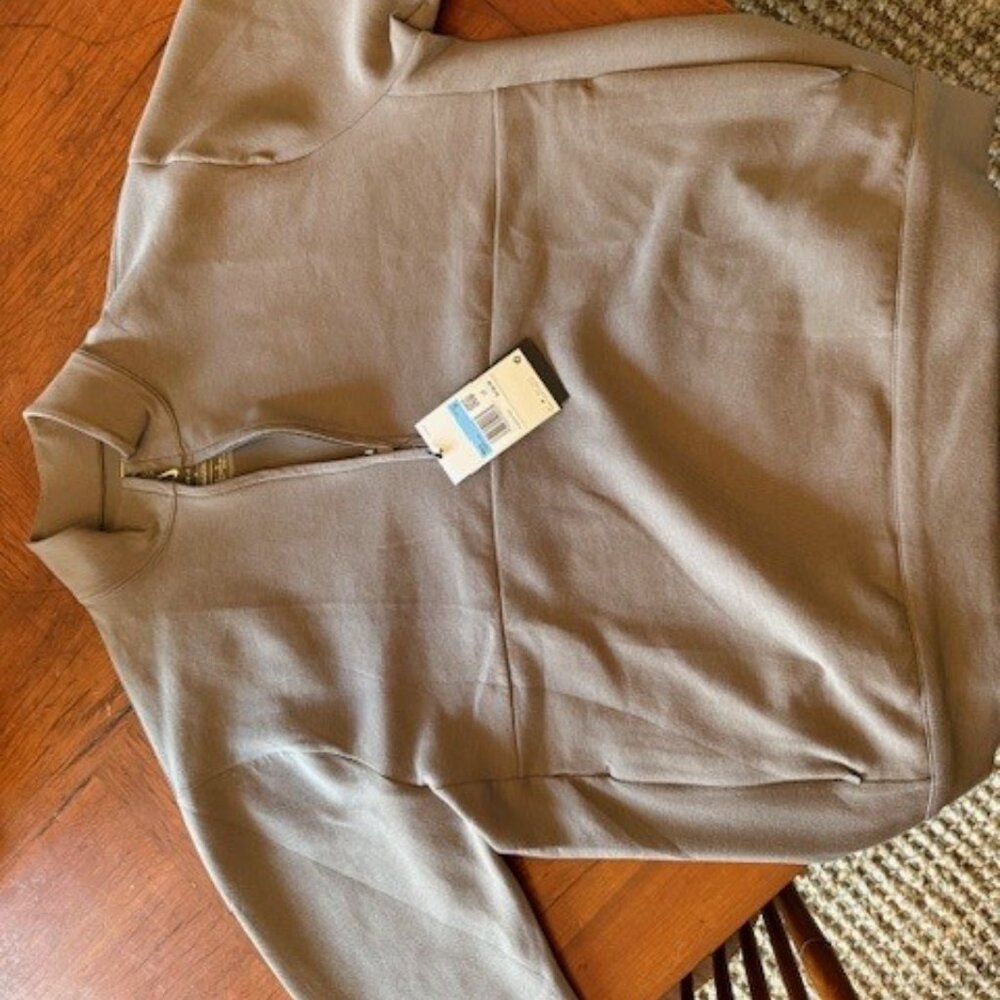 Nike 24.7 half zip